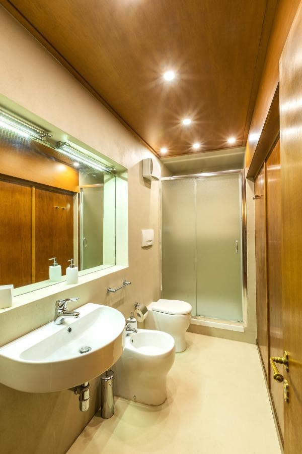Ferienwohnung Ponte Vecchio & Maggio Jewel Loft Florenz Exterior foto
